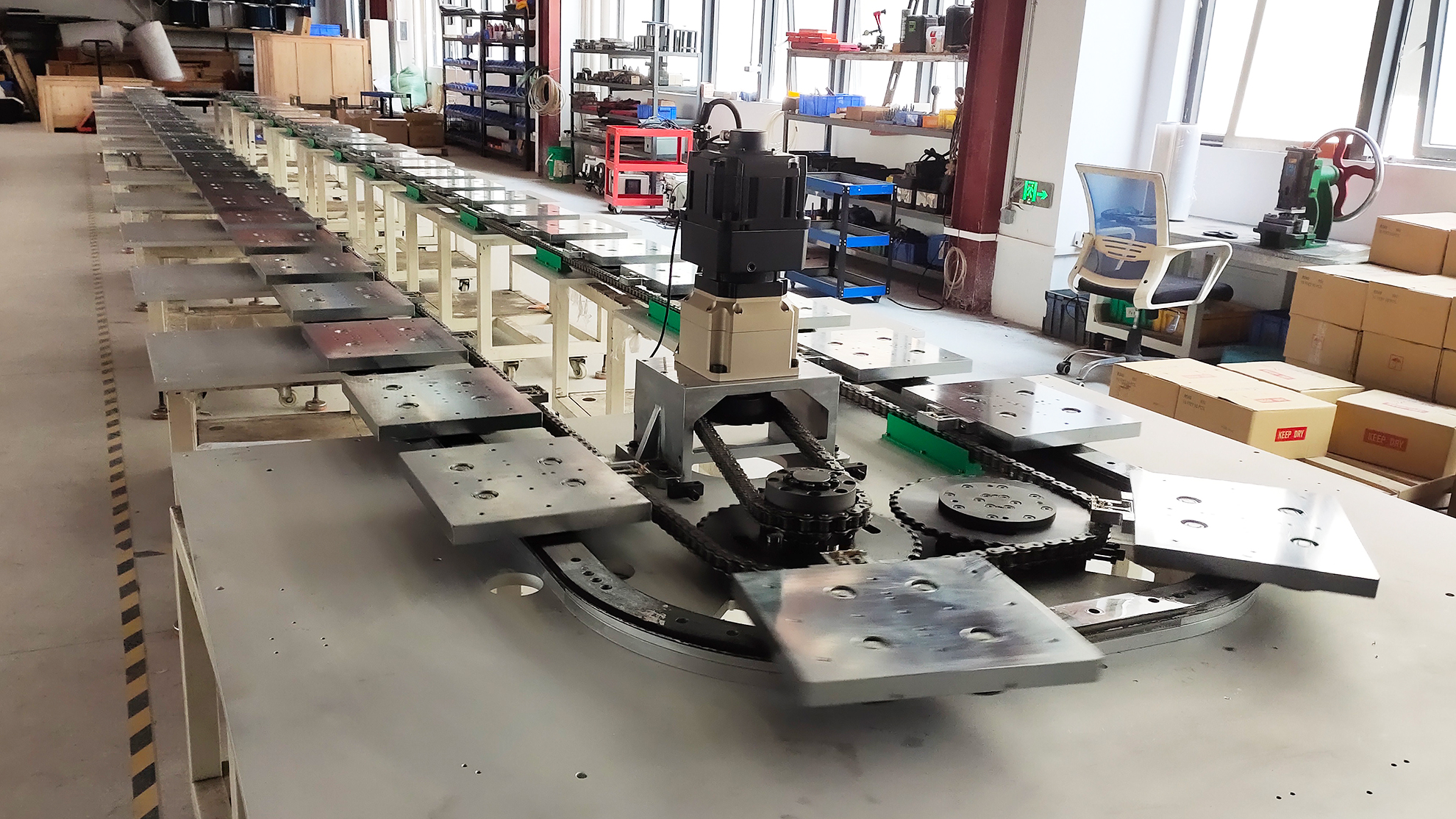  面向差别工况的环形导轨运送线系统设计、选型与维护指南